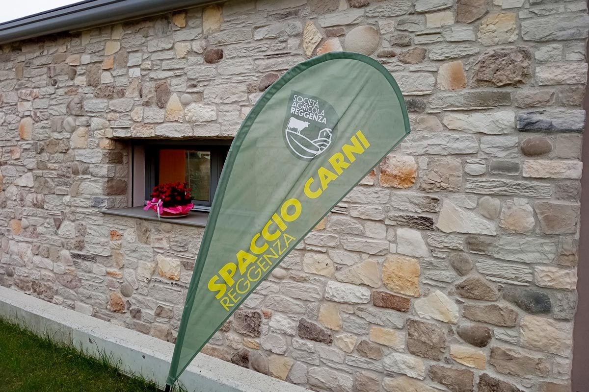 negozio-esterno-reggenza